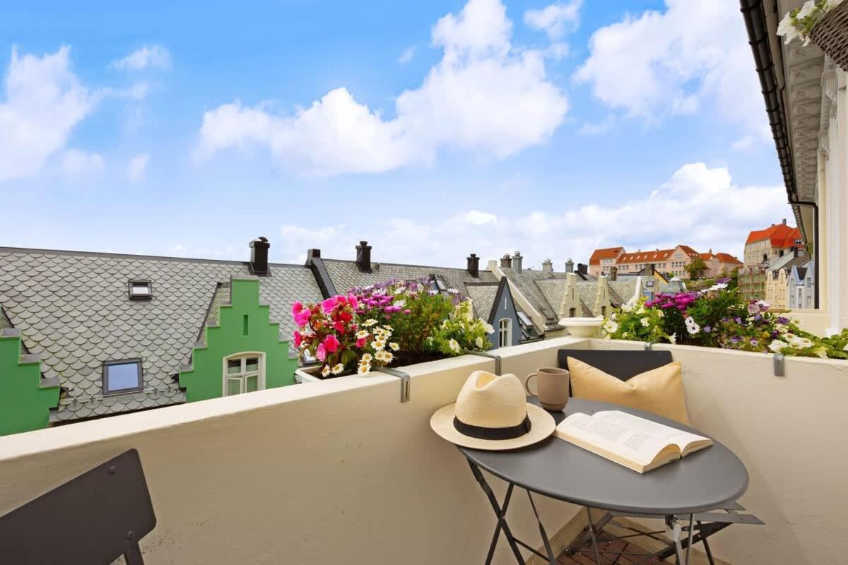 Dinbnb Appartments L 6 Min To Bryggen I 67 Sqm In 4th Floor L Views Apartamento *